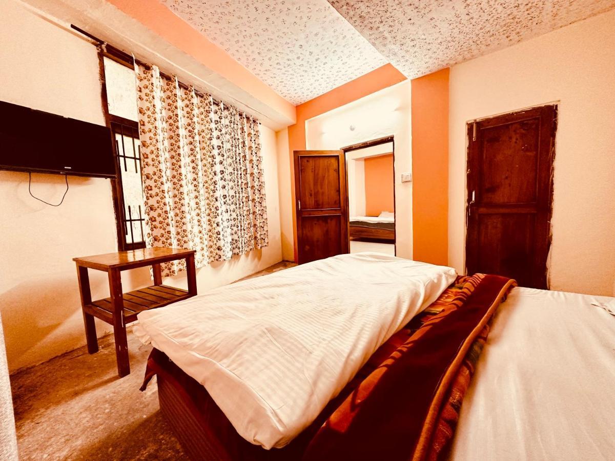 Hotel D Kanchan Manali Exterior photo