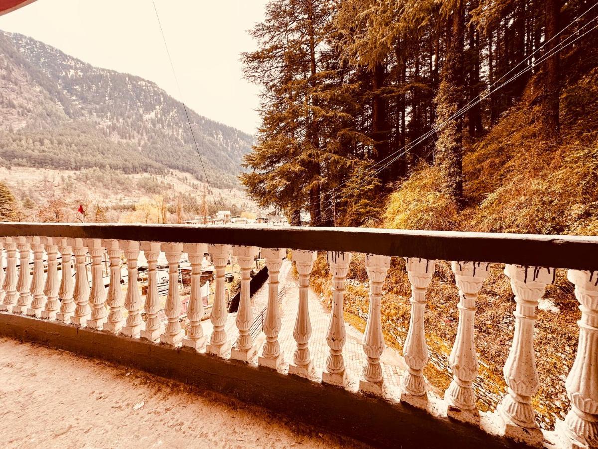 Hotel D Kanchan Manali Exterior photo